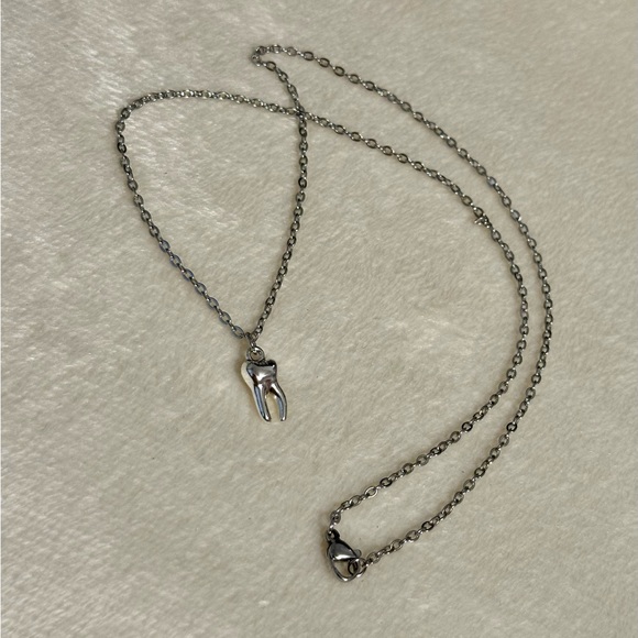 Goth silver tooth charms necklace. - Picture 8 of 12